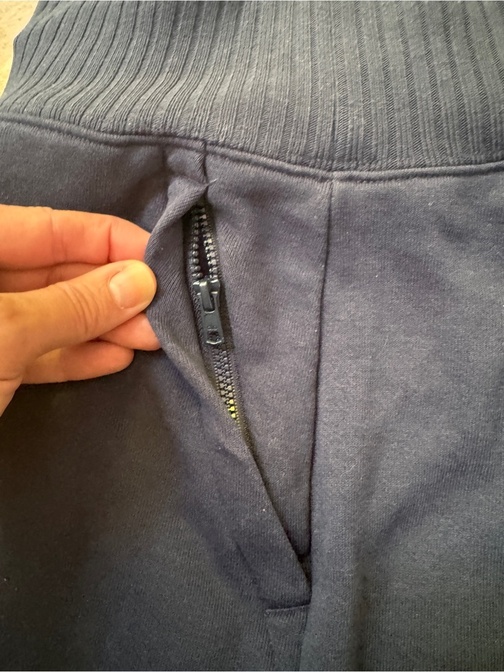 Alo Yoga Serenity Wide Leg Sweatpant - Navy.  Size Medium - Picture 3 of 6